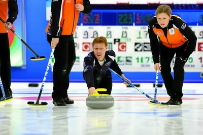 Illustration curls - Image 1