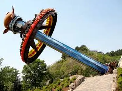 Illustration topple - Image 2