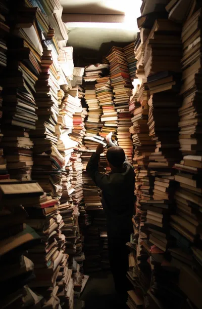 Illustration hoarder - Image 1