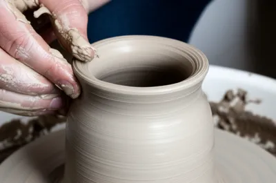 Illustration shaped - Image 1