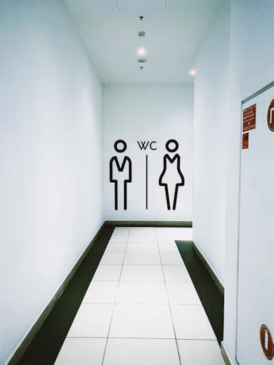 Illustration restrooms - Image 2