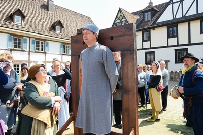 Illustration pillory - Image 1