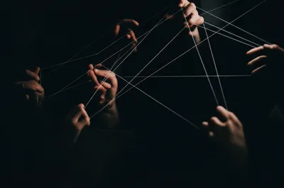 Illustration complicity - Image 1