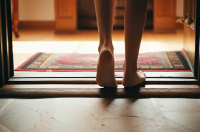 Illustration abroad - Image 1