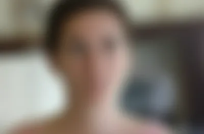 Illustration glancing - Image 1