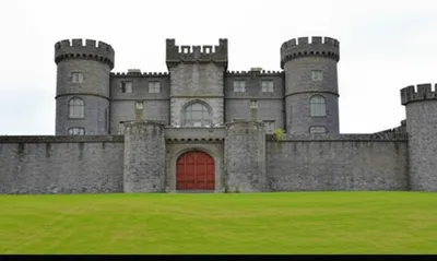 Illustration castles - Image 1