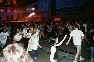 Illustration moshing - Image 2