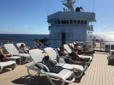 Illustration topside - Image 1