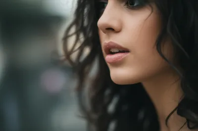 Illustration blew - Image 1