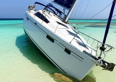 Illustration grounded - Image 1