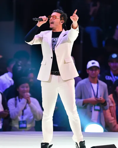 Illustration declaring - Image 2