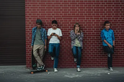 Illustration loitering - Image 1