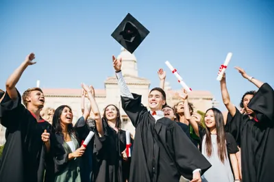 Illustration hat - Image 1