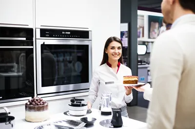 Illustration demonstrator - Image 1