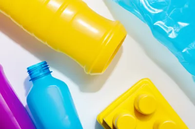 Illustration plastic - Image 1