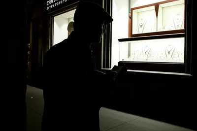 Illustration cased - Image 1