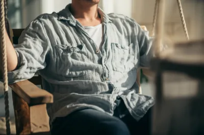 Illustration unbuttoned - Image 1