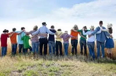 Illustration closely - Image 2