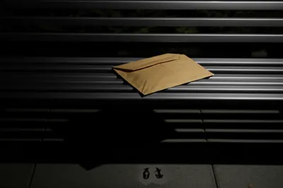 Illustration drop - Image 1