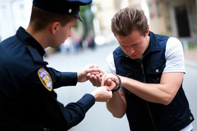 Illustration apprehended