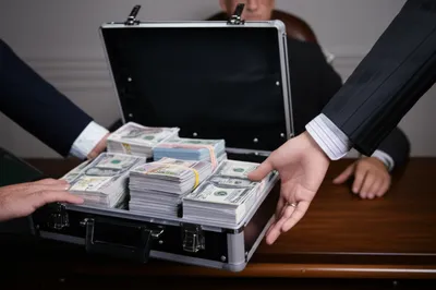 Illustration buy - Image 1