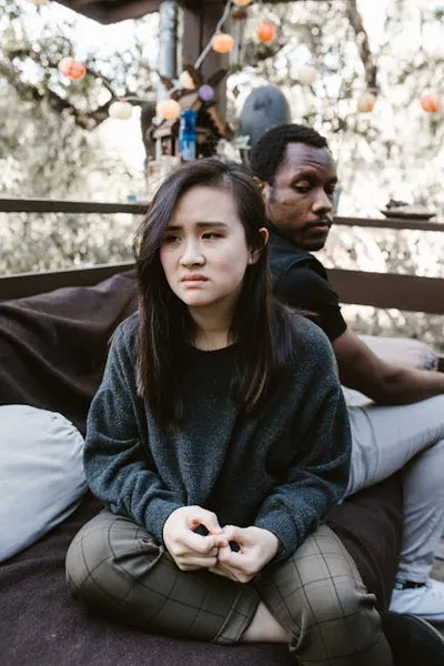 Illustration cheating - Image 2