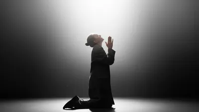 Illustration prays - Image 1