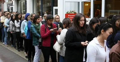 Illustration queues - Image 1