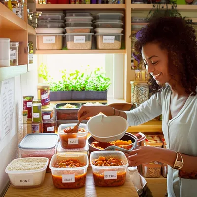 Illustration thrifty - Image 1