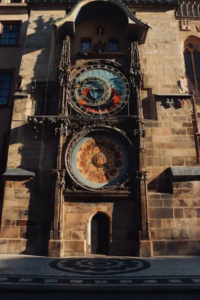 Illustration oldest - Image 2