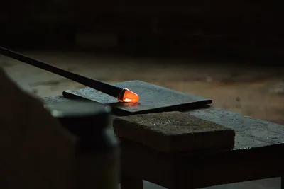 Illustration glassworks - Image 2