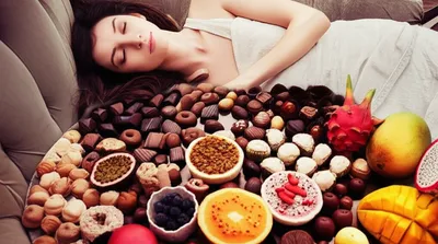 Illustration indulging - Image 1