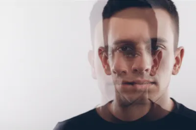 Illustration slurred - Image 1