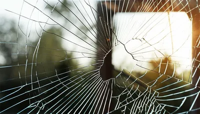 Illustration fractured