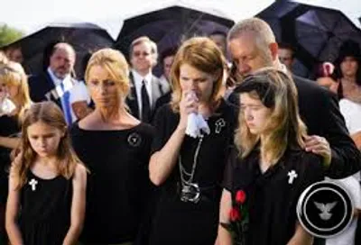 Illustration mourner - Image 2