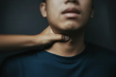 Illustration chokers - Image 1