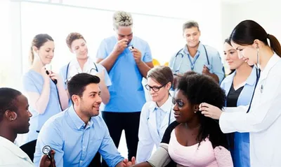 Illustration checkups - Image 1