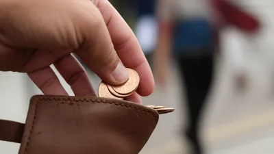 Illustration sixpenny - Image 1