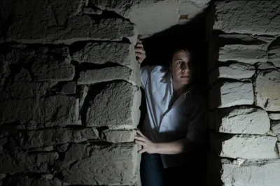 Illustration hide - Image 1