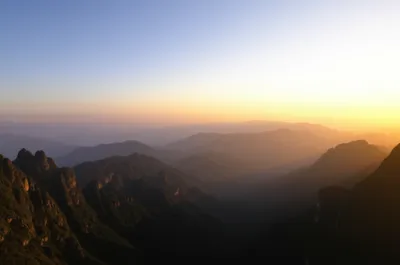 Illustration appearing - Image 1