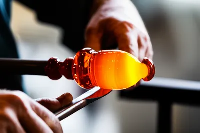 Illustration manages - Image 1