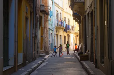 Illustration backstreet - Image 1