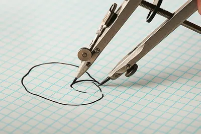 Illustration compasses - Image 1