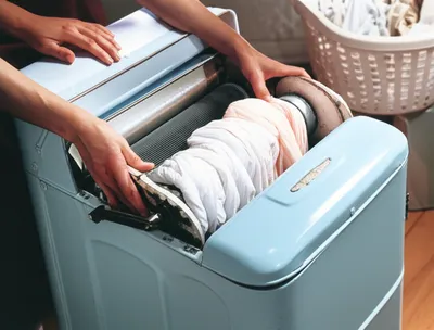 Illustration mangle - Image 1