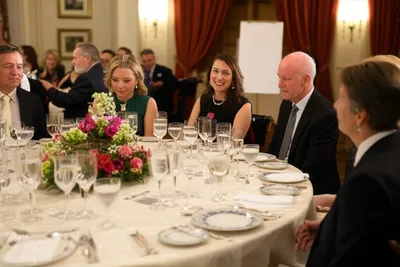 Illustration civilised - Image 1