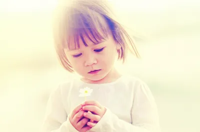 Illustration frail - Image 1