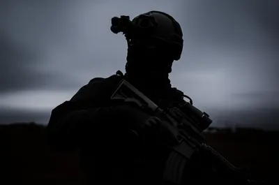 Illustration raider - Image 1