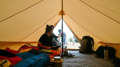 Illustration camp - Image 1