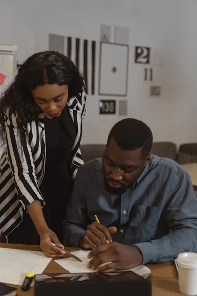 Illustration conversing - Image 2