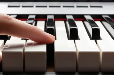 Illustration semitone